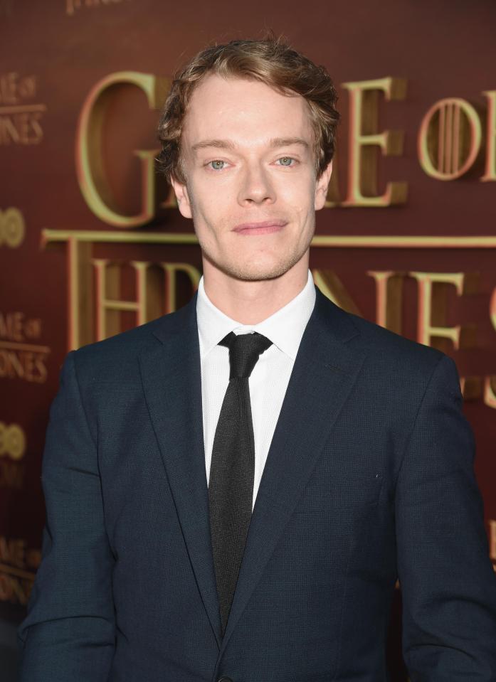  Alfie Allen revealed that he hit the gym before stripping off