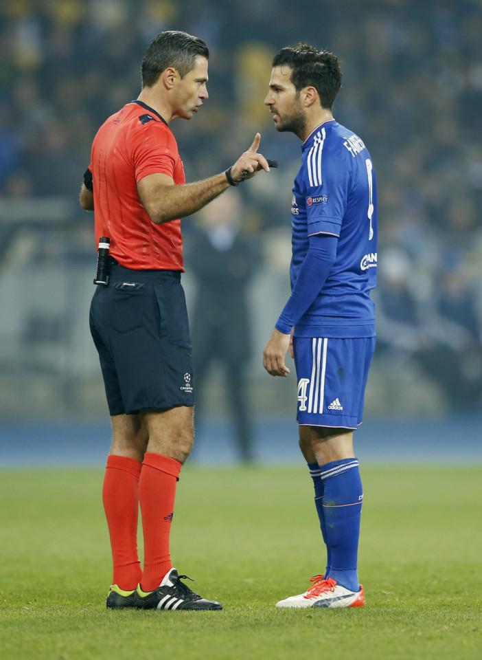 Skomina then explained to the Chelsea midfielder why he turned down the pen shout