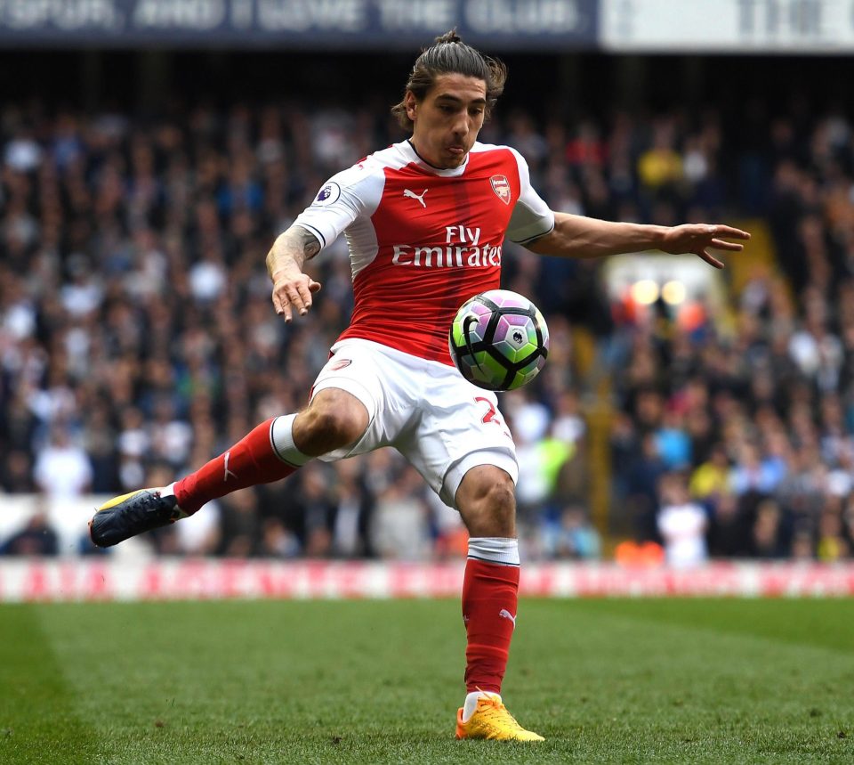 An unnamed club made an offer for Arsenal star Hector Bellerin 