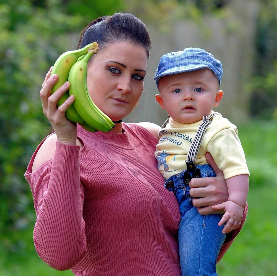  Mum Gemma Price was forced to flee her home with seven-month-old son Leo after finding swarm of deadly spiders in bunch of bananas