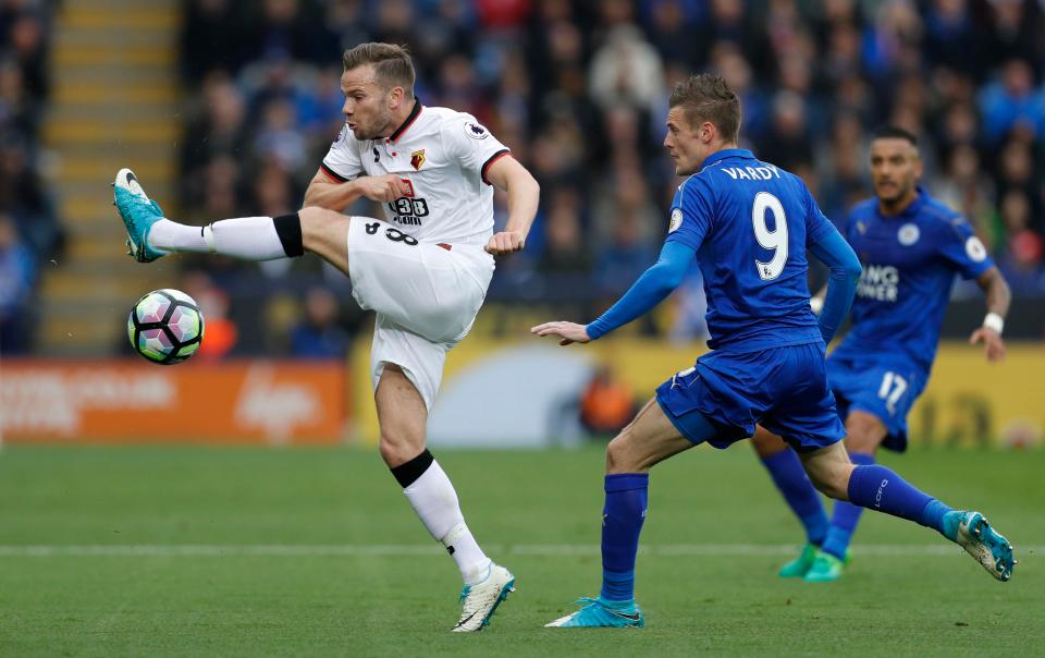  Tom Cleverley in action with Leicester City's Jamie Vardy