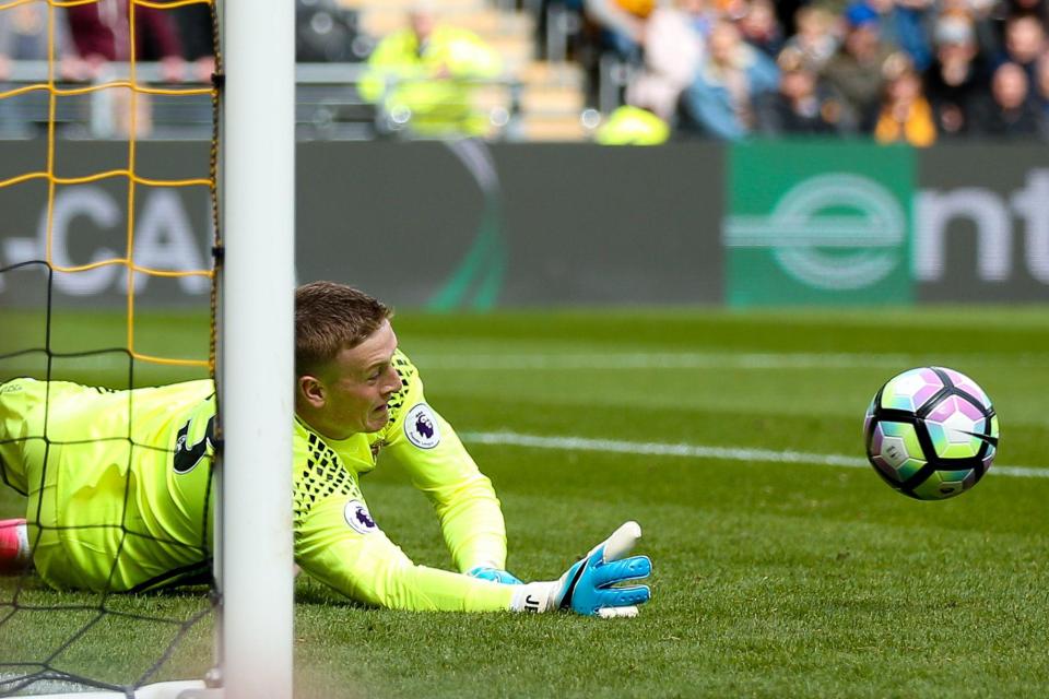  Jordan Pickford was in inspirational form in the Sunderland net as he denied Hull on several occasions