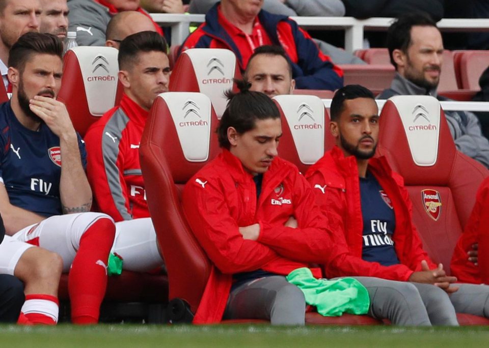 Hector Bellerin has been left on the bench in recent weeks