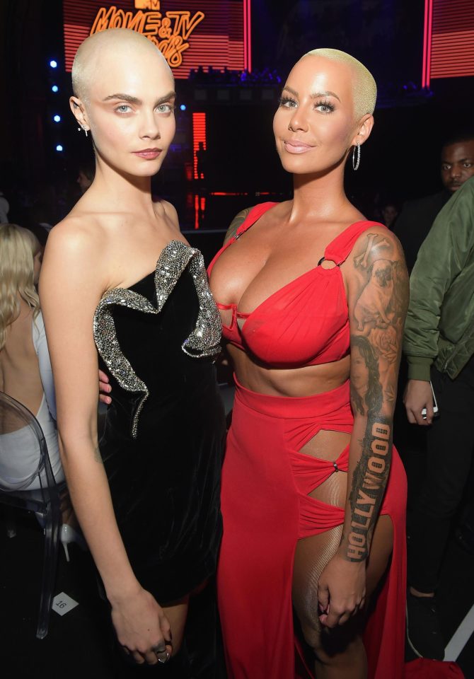  Cara Delevingne and Amber Rose pose at the star-studded bash