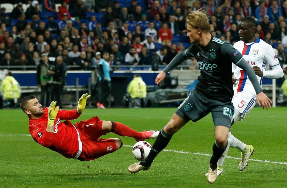  Kasper Dolberg looked to have secured Ajax's path to the Europa League final