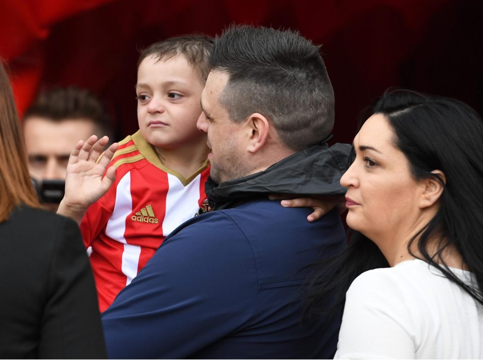  Bradley Lowery was carried onto the field by Jermain Defoe before kick-off