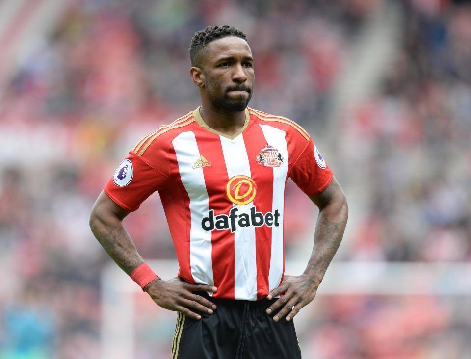  Jermain Defoe is asking for big money from Bournemouth or West Ham before he signs