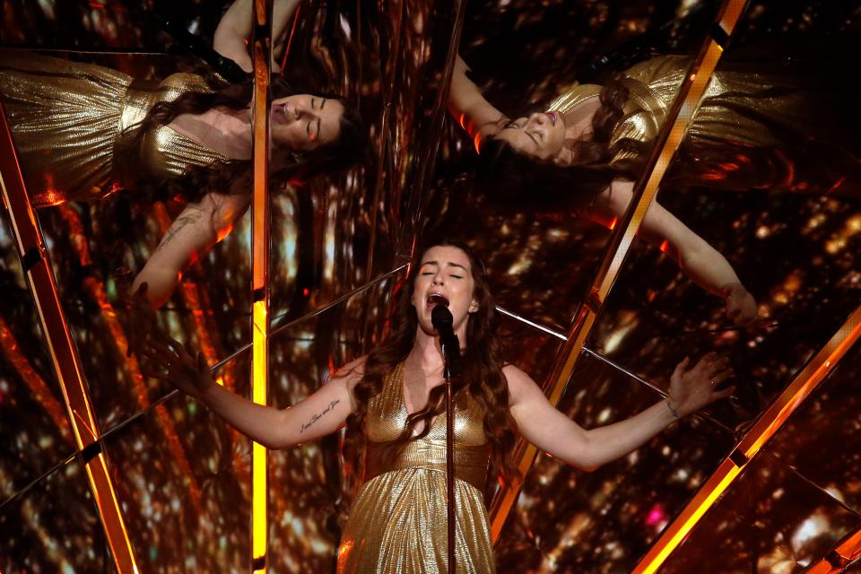  Lucie Jones blames Brexit for her position on the  Eurovision scoreboard