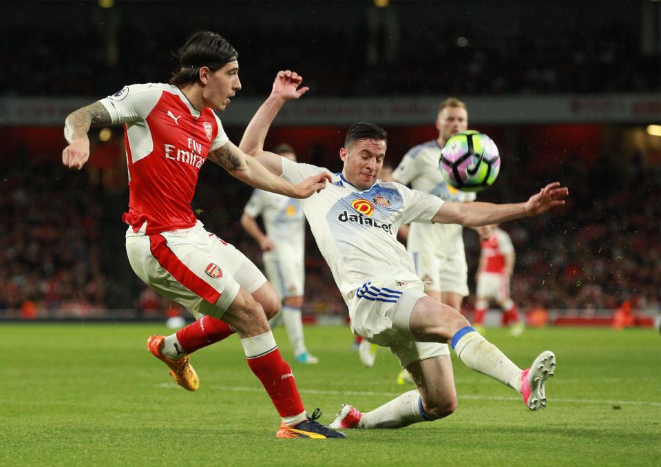 Barcelona hope to get Hector Bellerin on cheap if Arsenal miss out on Champions League