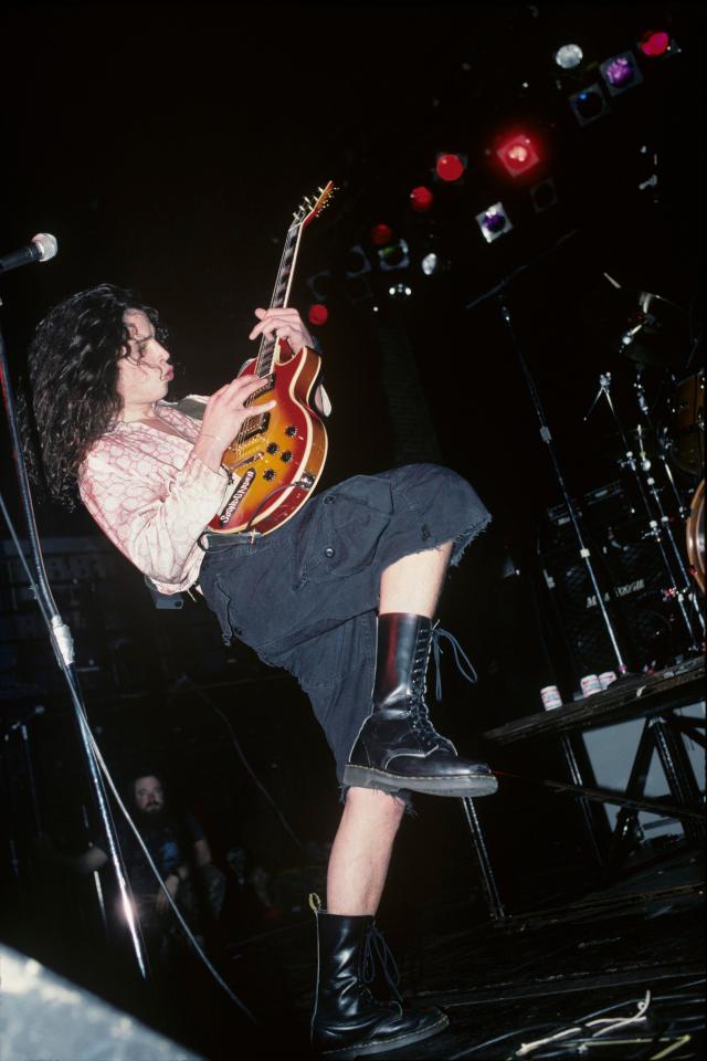  Chris Cornell performs live on stage at the Ritz in New York City on January 19, 1990