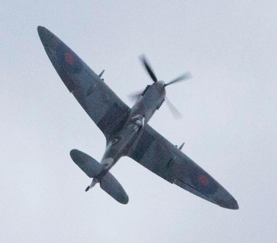  The Spitfire, a masterpiece of British engineering, performed an impressive victory roll