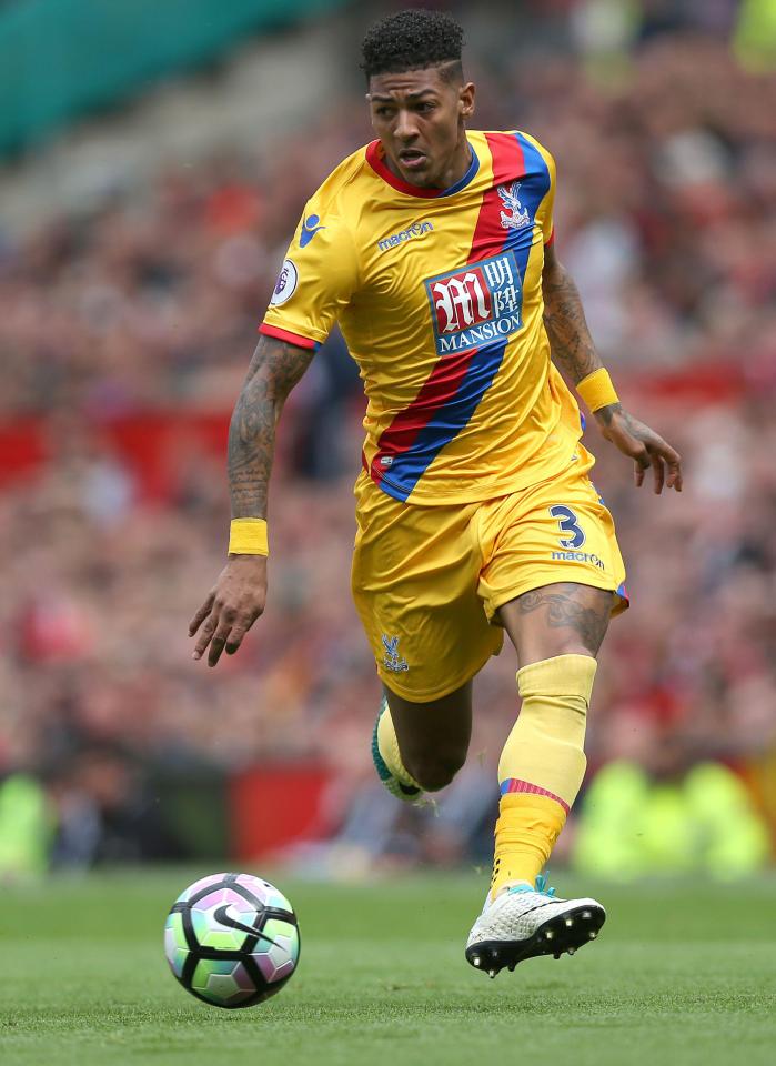  David Moyes also let one of his best players in Patrick van Aanholt leave the club