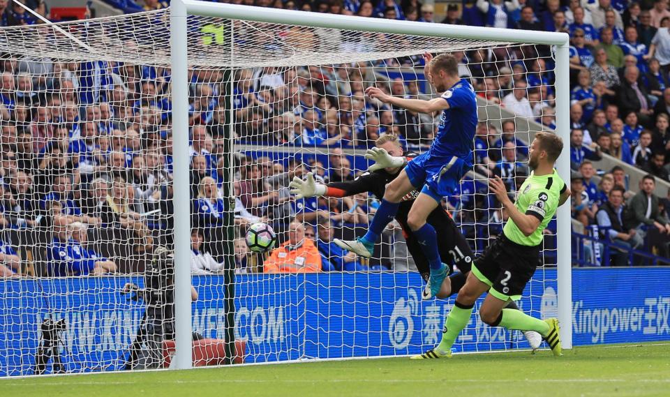  Jamie Vardy had to leap into the air to convert Leicester's equaliser