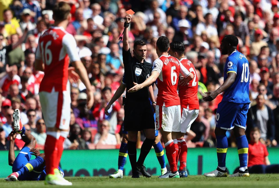  Koscielny missed FA Cup final after getting sent off against Everton