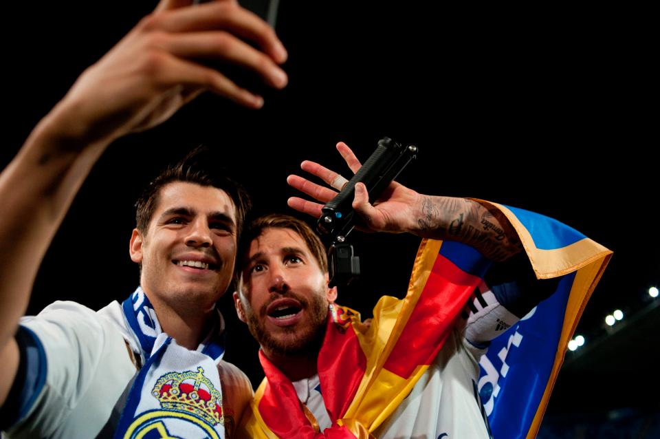  Alvaro Morata enjoys Real Madrid's title-winning party with Sergio Ramos