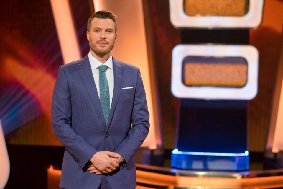 Rick Edwards hosted the BBC quiz show !mpossible