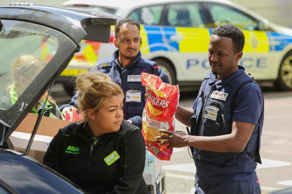  Asda staff handed over multi-packs of Walkers crisps to hospital workers