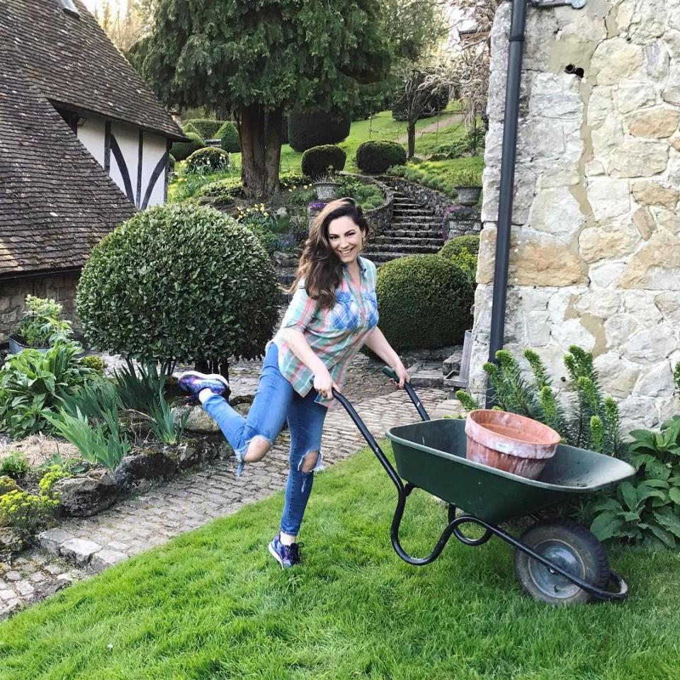  Kelly has a skip in her step at her apple and pear farm in Kent