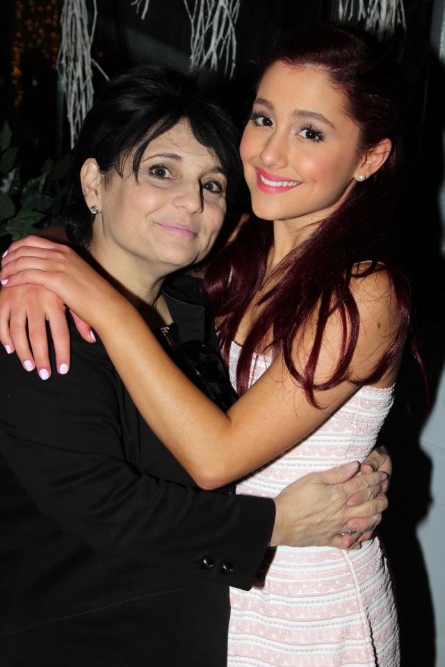  Joan with daughter Ariana at an event in New York