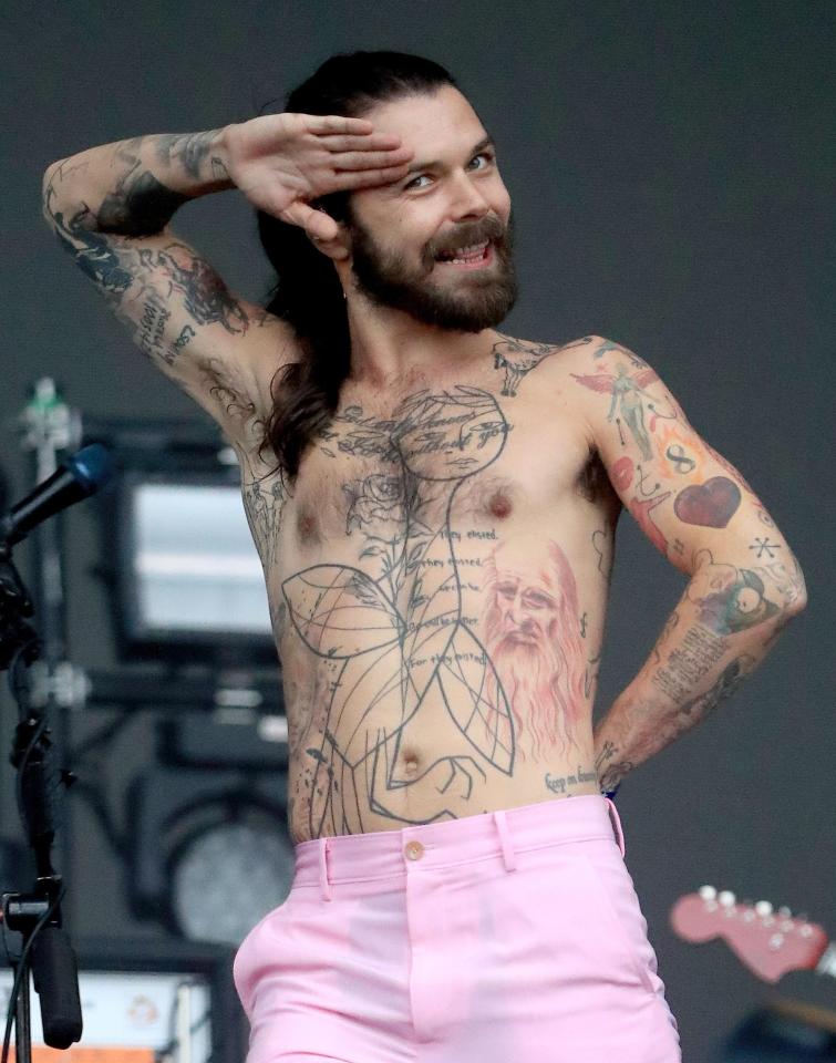  Biffy Clyro requested oxygen tanks for their festival set