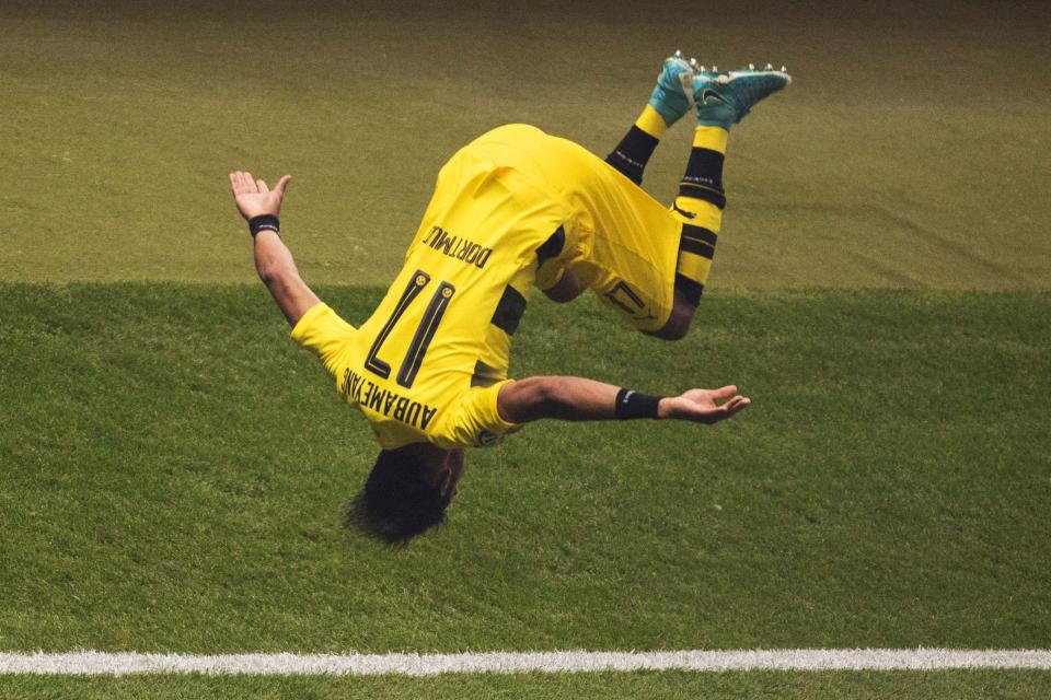  Pierre-Emerick Aubameyang celebrates penalty in typical fashion