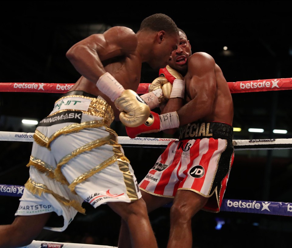 Errol Spence Jr began to back Kell Brook up and took over the fight