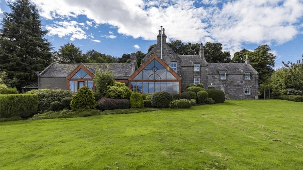  This eight-bed period mansion is set within extensive land and gardens