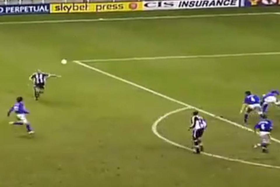  Shearer unleashes unstoppable volley against Everton in 2002