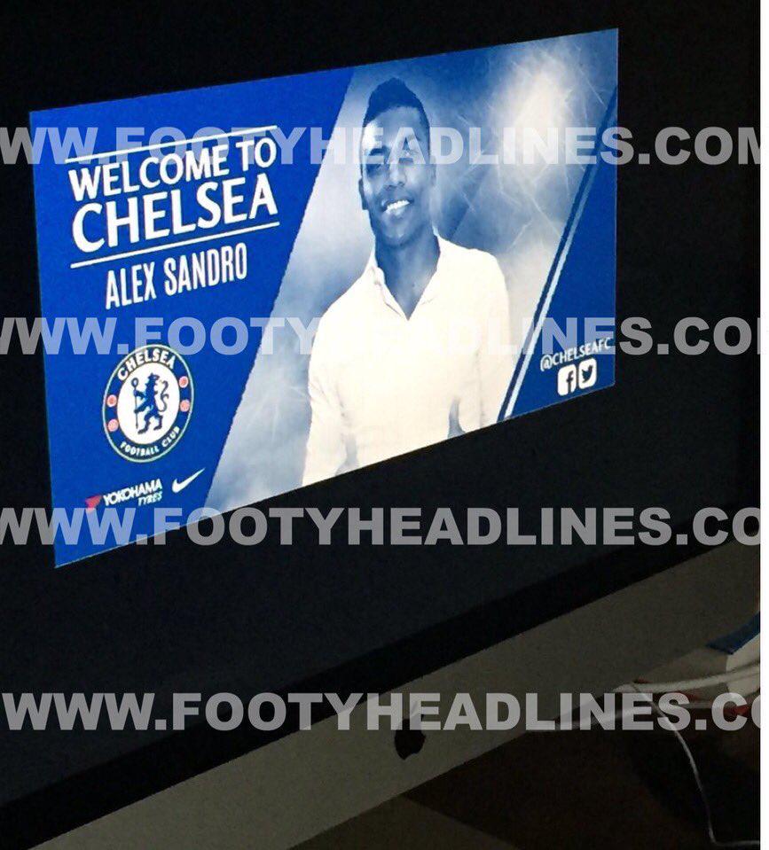  This picture of Alex Sandro with a Chelsea backdrop is fake