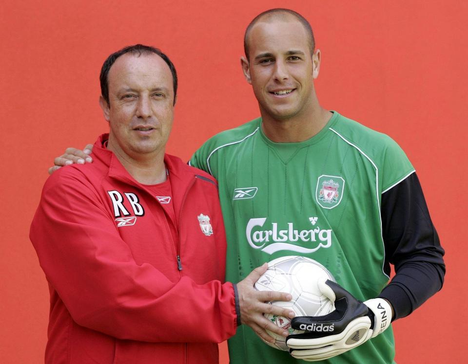  Pepe Reina's agent hinted the Napoli keeper could be keen on a Prem return