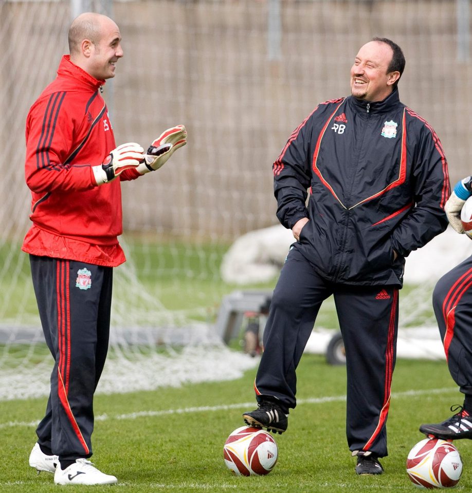  Pepe Reina played under Rafa Benitez at Liverpool and Napoli