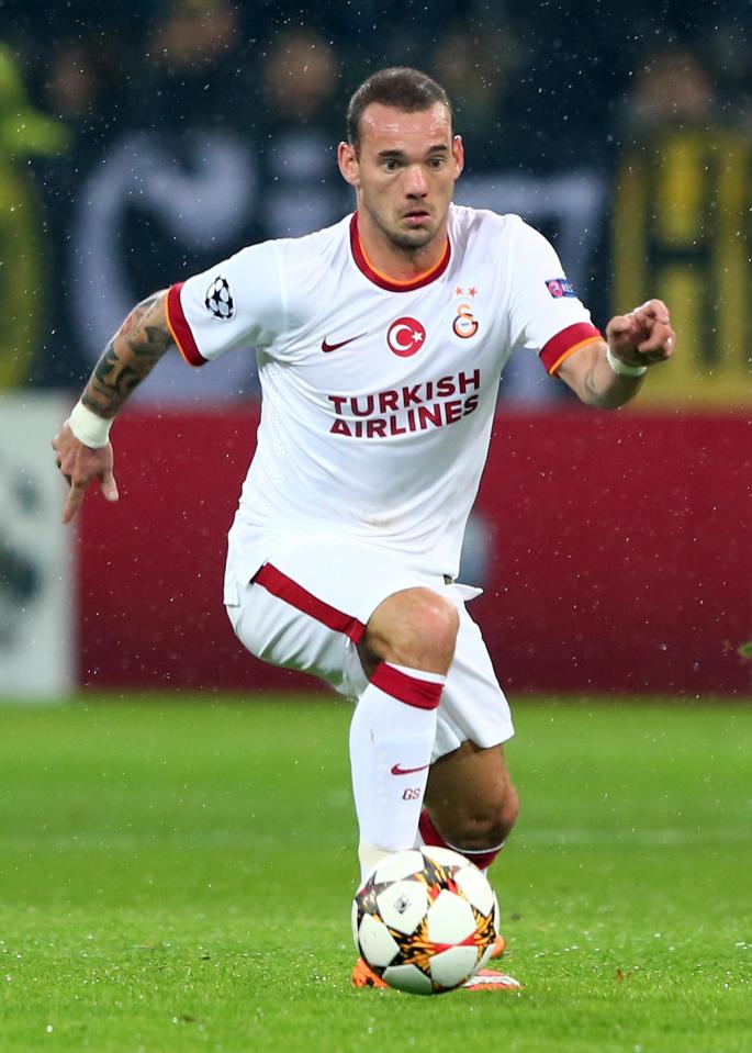  Sneijder has another year left on Galatasaray deal