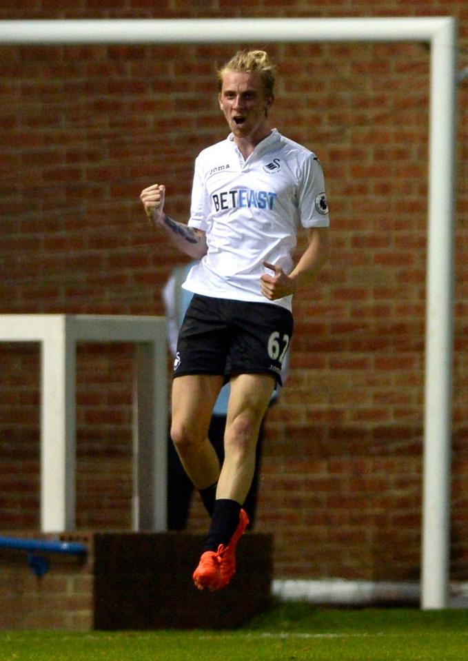  Oliver McBurnie scored twice on his Swansea debut in the EFL Cup