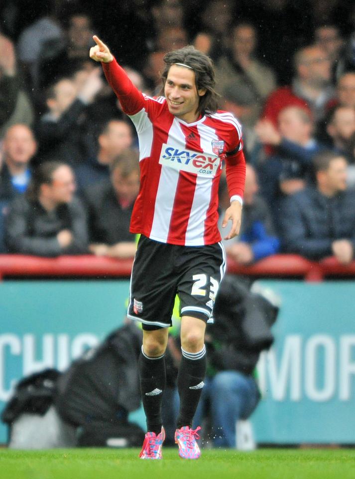  Brentford's Spanish star Jota is wanted by Newcastle United