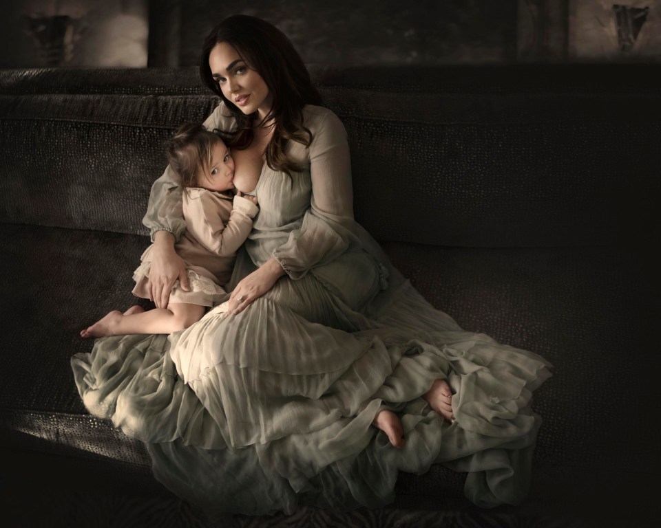 Tamara uploaded this picture of herself breastfeeding her three year old daughter Sophia earlier this year