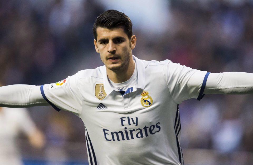  Alvaro Morata has been told he would have an important role at Manchester United