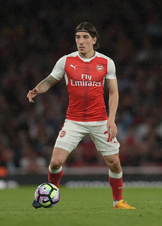  Hector Bellerin remains one of Barcelona's No.1 transfer targets for summer