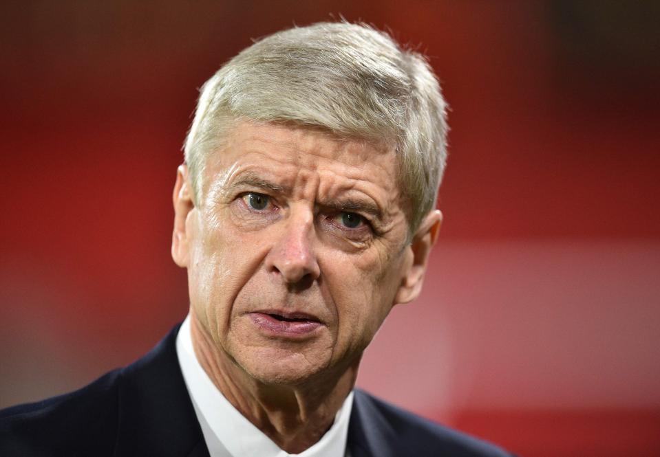  Arsene Wenger could sell fringe players to generate funds