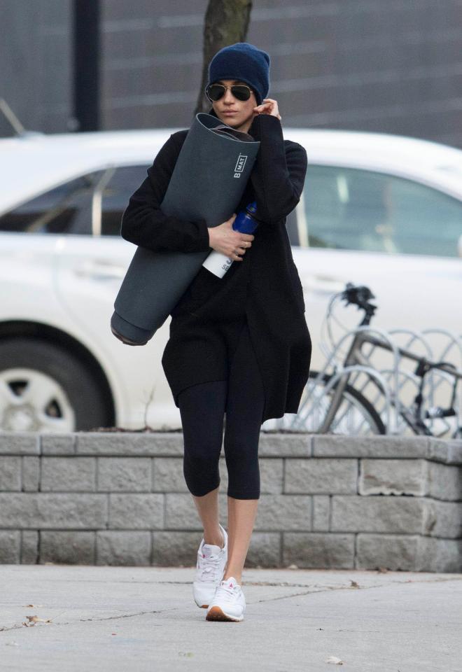  Meghan Markle was also papped wearing a pair of Reebok Classics, on her way to yoga