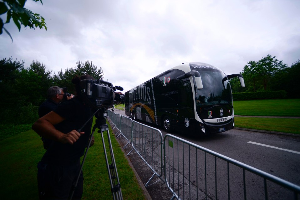 The Juventus bus then drove a short distance from Cardiff Airport to the Vale of Glamorgan Hotel on the outskirts of the city