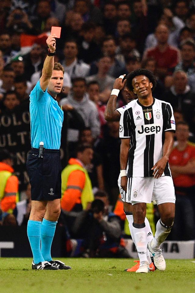  Juan Cuadrado was sent off as Juventus lost to Real Madrid in Champions League final