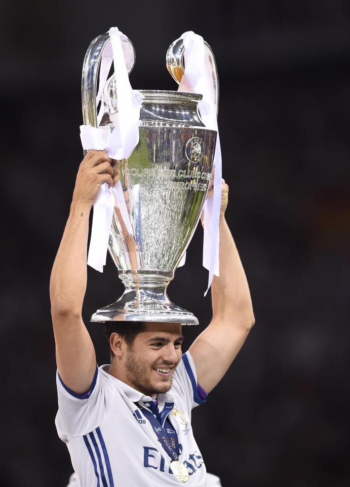  Alvaro Morata is set to earn a giant sum of money at Manchester United