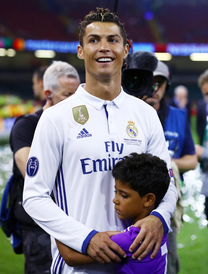  Cristiano Ronaldo has added twins to his growing family