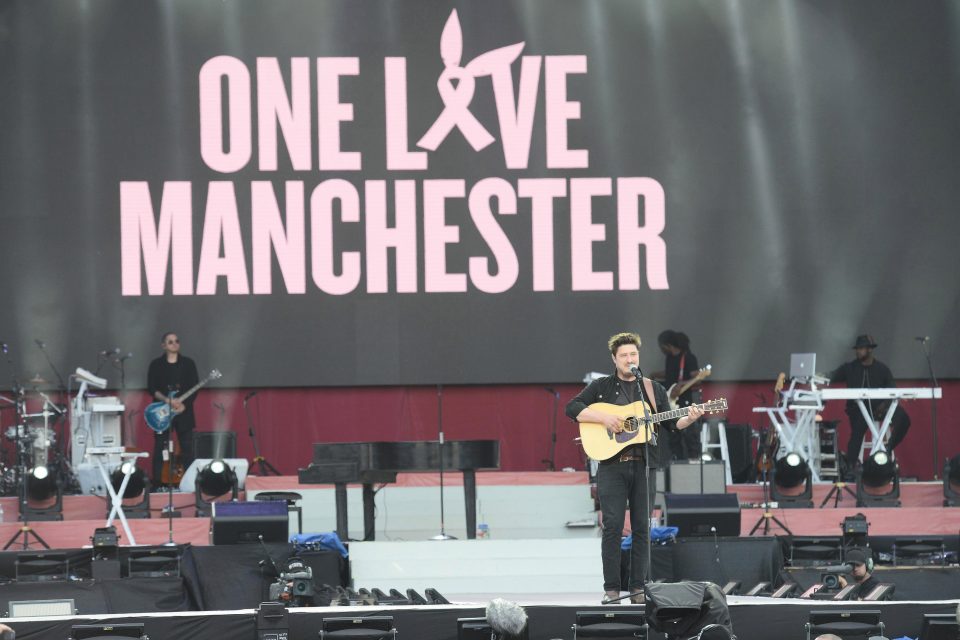  Marcus Mumford helped inspire the crowd by calling on them to "choose love"