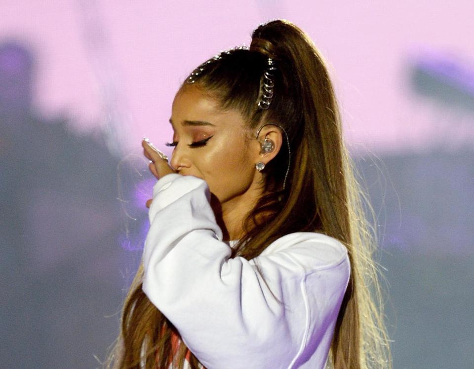  Ariana Grande was visibly emotional during the concert