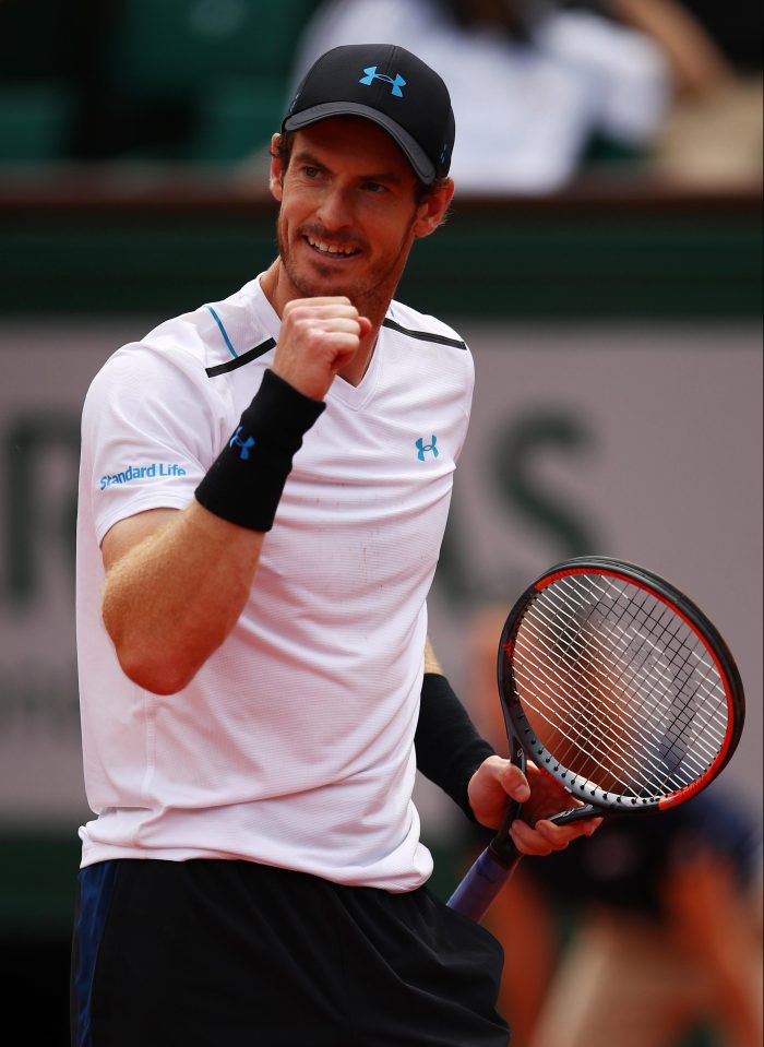  Andy Murray was in solid form as he cruised into the quarter-finals