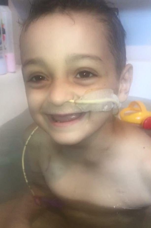 Mum Gemma shared this picture of little Bradley Lowery who has just weeks to live as his cancer rapidly spreads