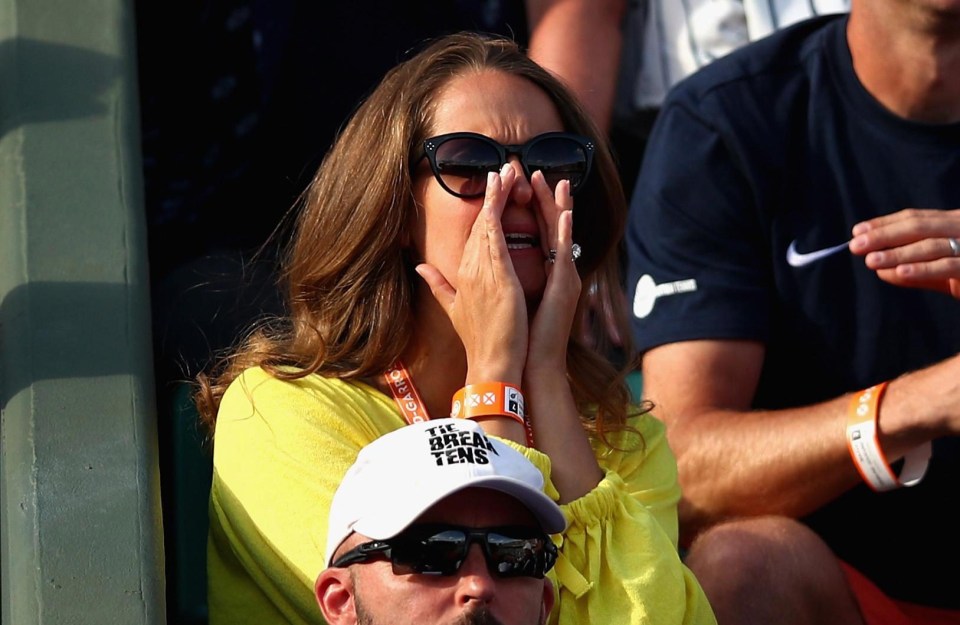 Murray's wife Kim cheers on her husband to victory