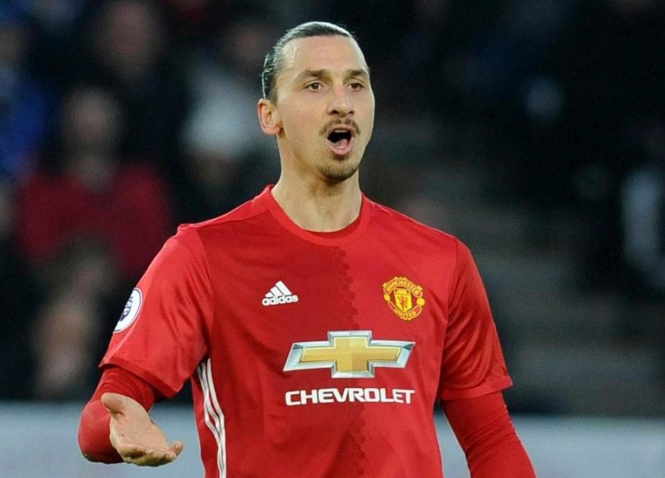  Zlatan Ibrahimovic plans on sticking around at Manchester United for a little while longer