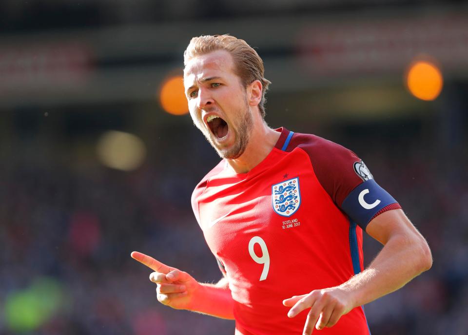  Harry Kane scored a late equaliser for England